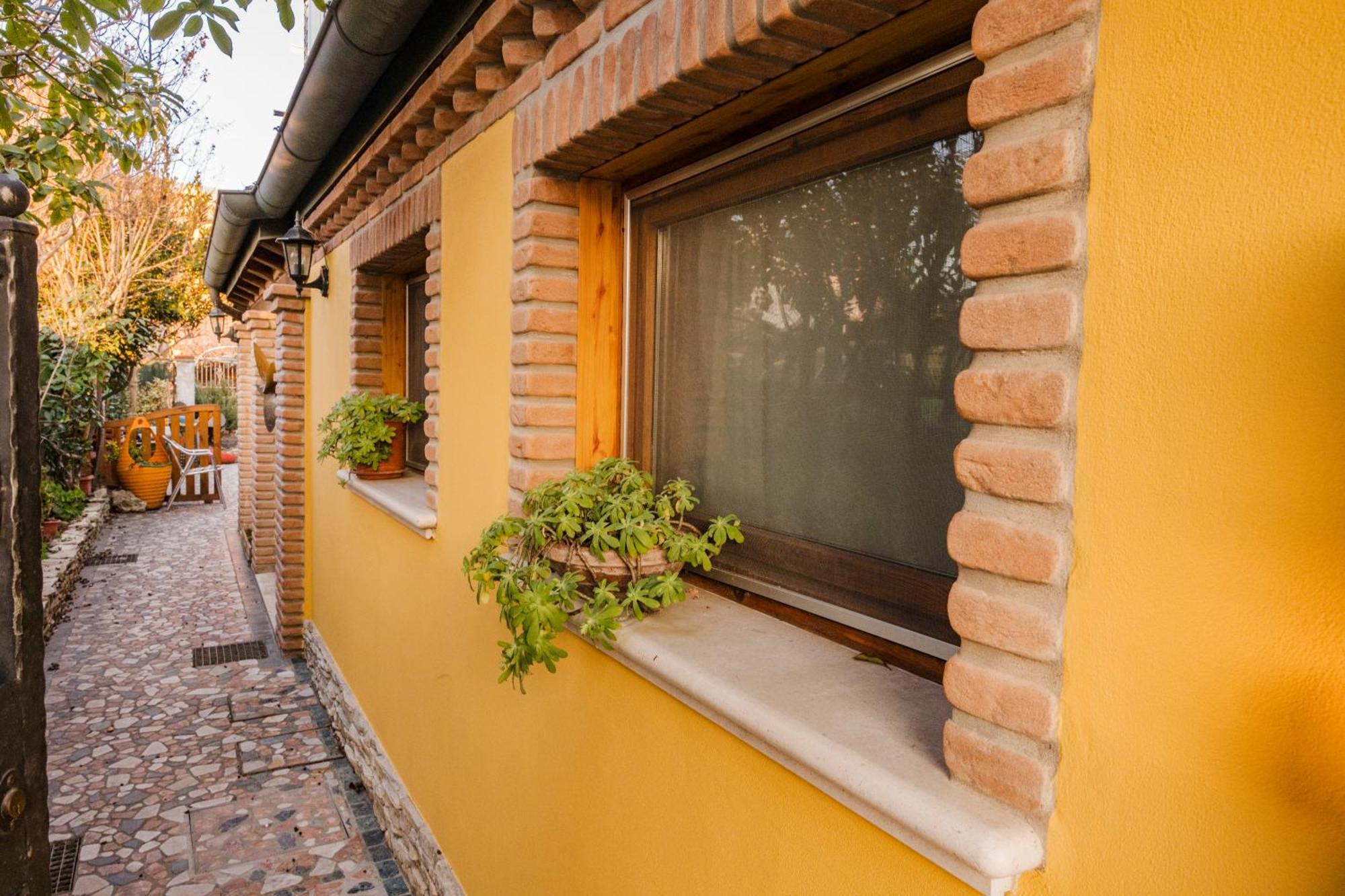 La Loggia Bed & Breakfast Comacchio Exterior photo