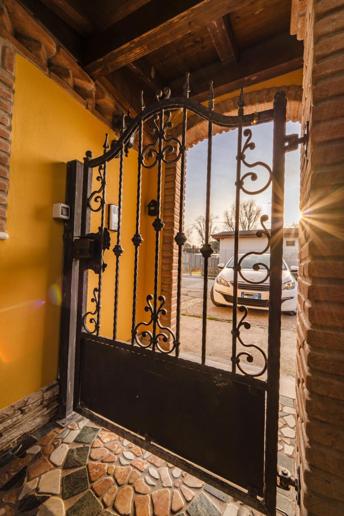 La Loggia Bed & Breakfast Comacchio Exterior photo